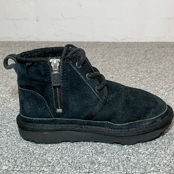 UGG Neumel ll Suede Chestnut Style Toddler Boots 1017320T Size 12 Black - Picture 2 of 9